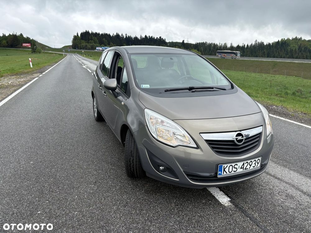 Opel Meriva 1.7 CDTI Cosmo - 1