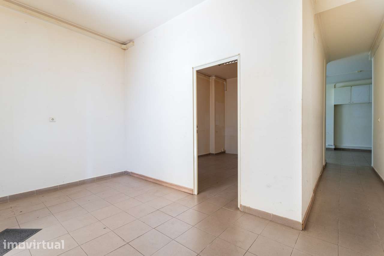 Espaço comercial em Nova Carnaxide - Grande imagem: 2/10