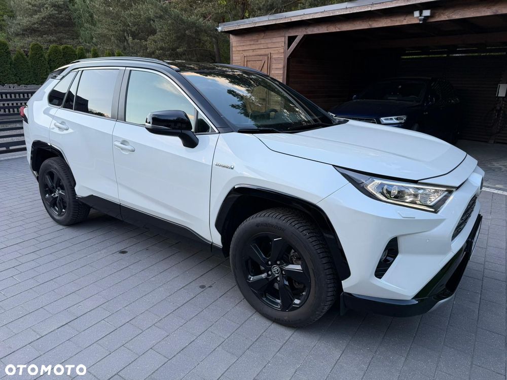 Toyota RAV4 - 1