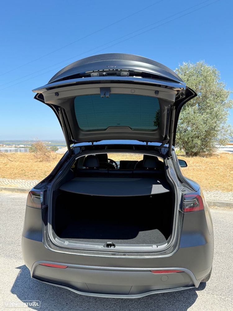 Tesla Model Y Performance Tração Integral - 11