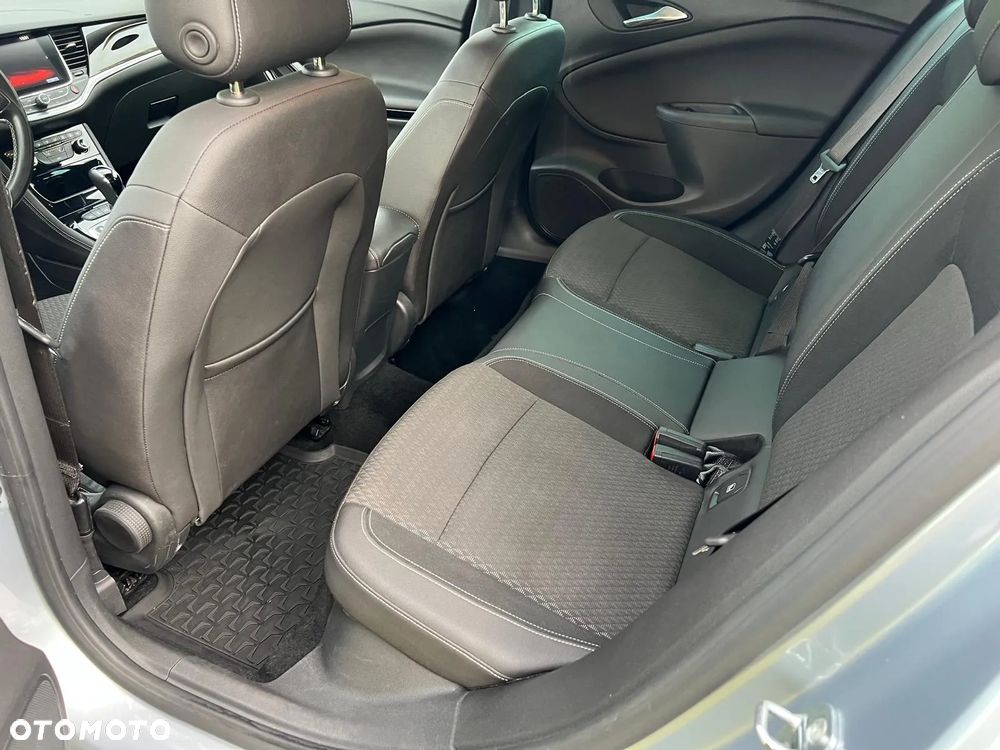 Opel Astra V 1.6 CDTI Dynamic - 27
