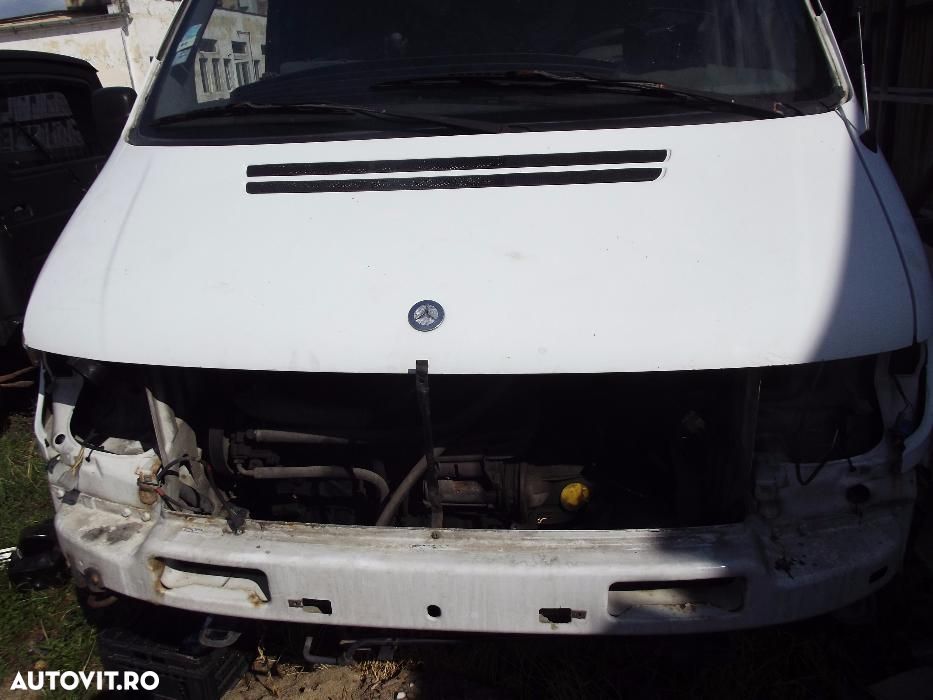 Capota Mercedes Vito capota motor vito dezemmbrez Mercedes Vito 2.2cdi - 1