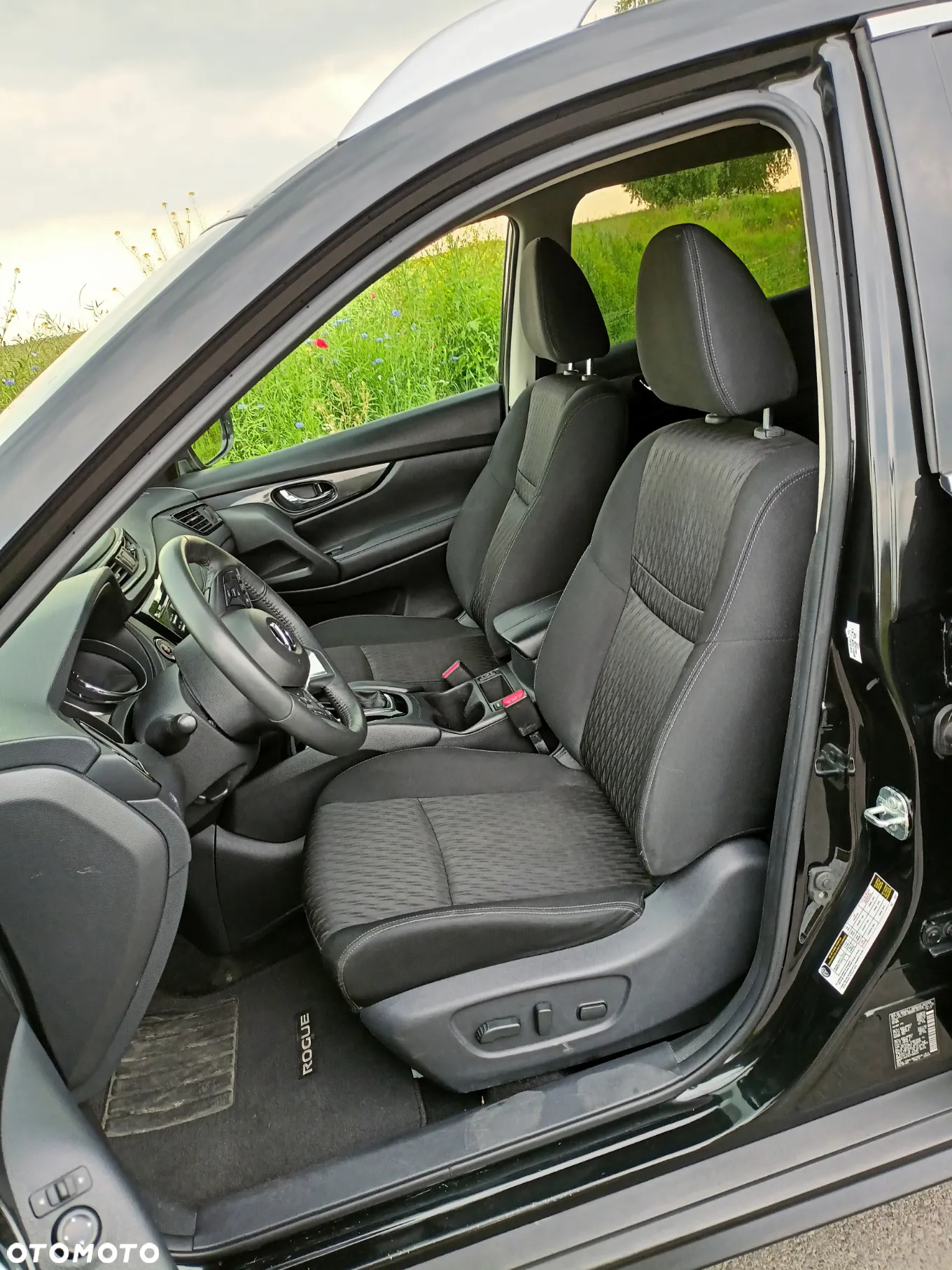 Nissan Rogue - 19
