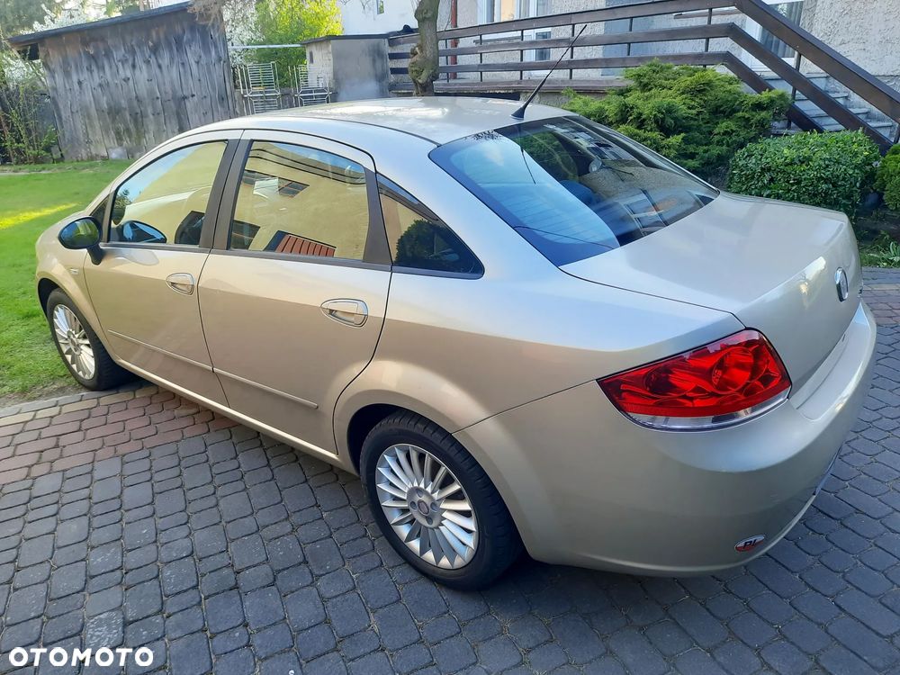 Fiat Linea 1.4 Fresh - 11