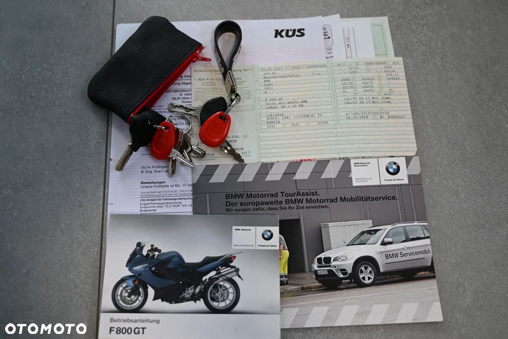 BMW F - 22