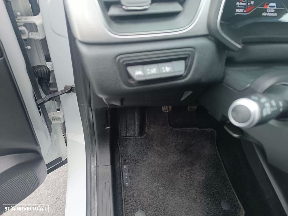 Renault Captur TCe 100 INTENS - 22