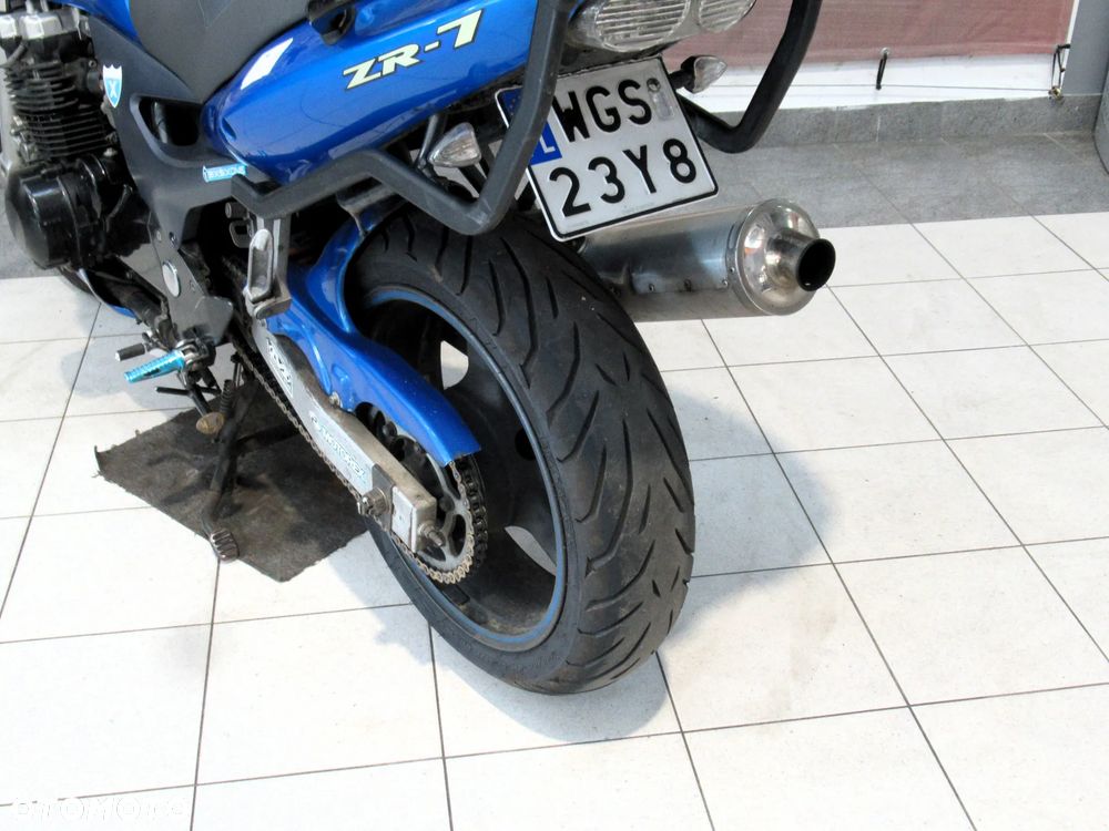 Kawasaki ZR - 11