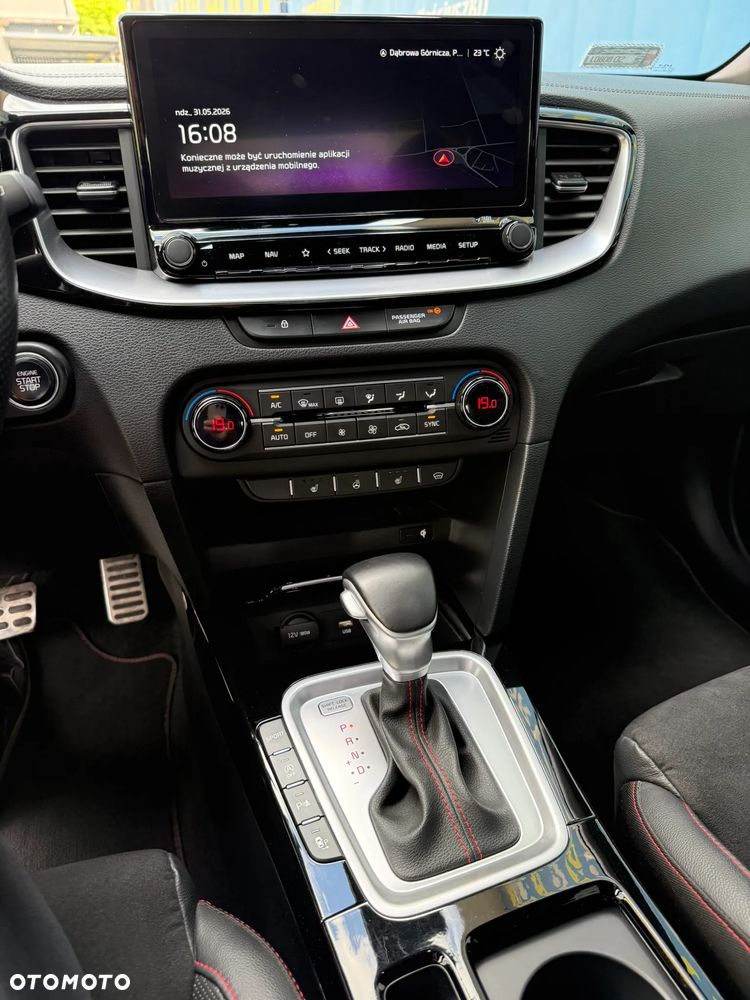 Kia Ceed - 14