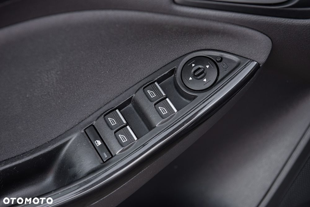 Ford Focus SW - 16