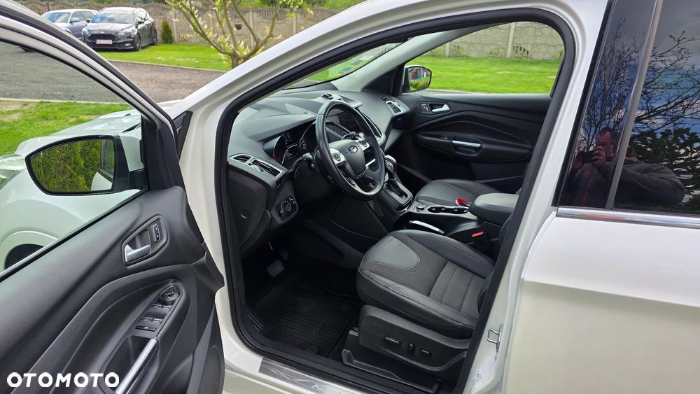 Ford Kuga - 15