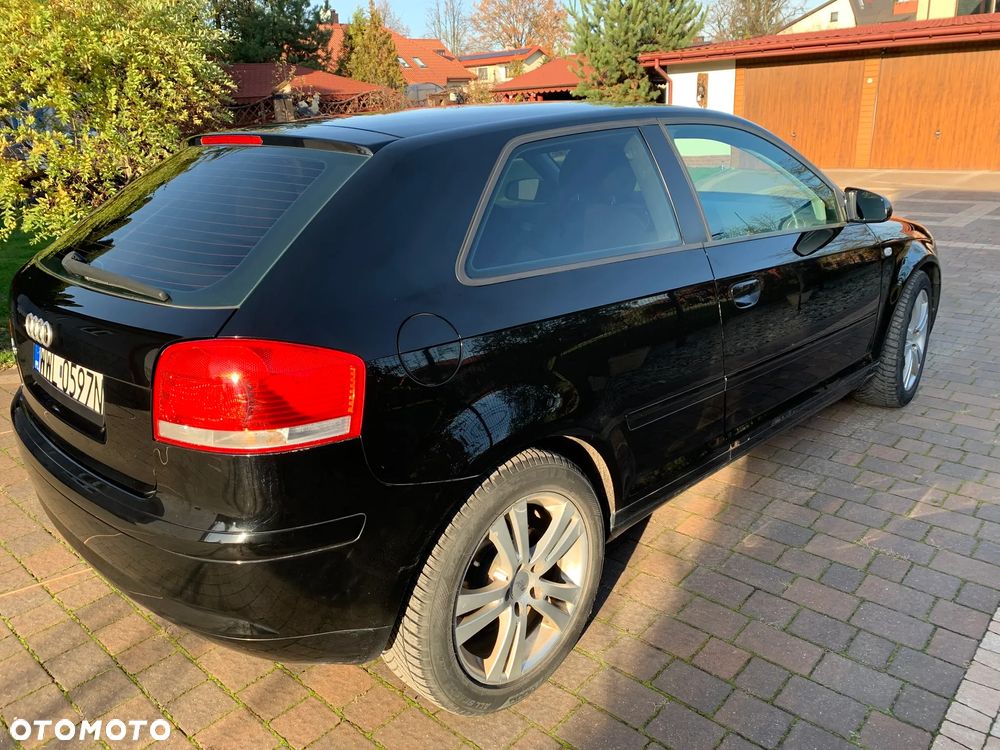 Audi A3 3-drzwiowe 2.0 FSI Attraction - 26