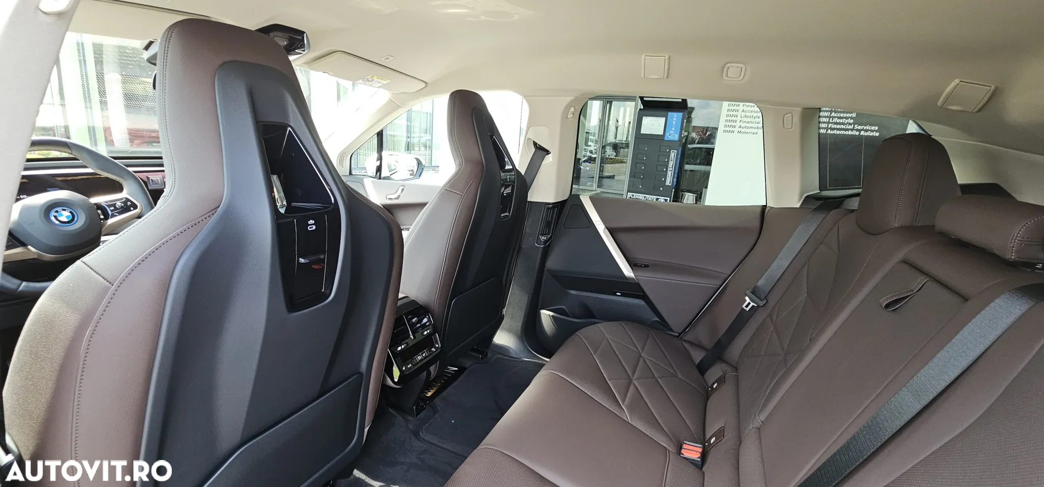BMW iX xDrive50 - 8