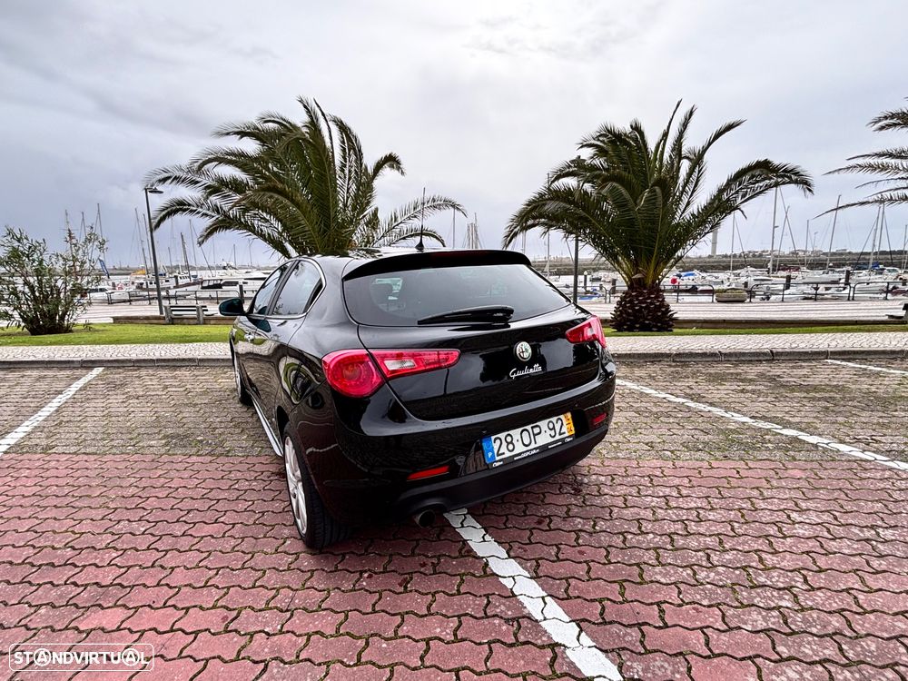 Alfa Romeo Giulietta 1.6 JTDM Exclusive - 26