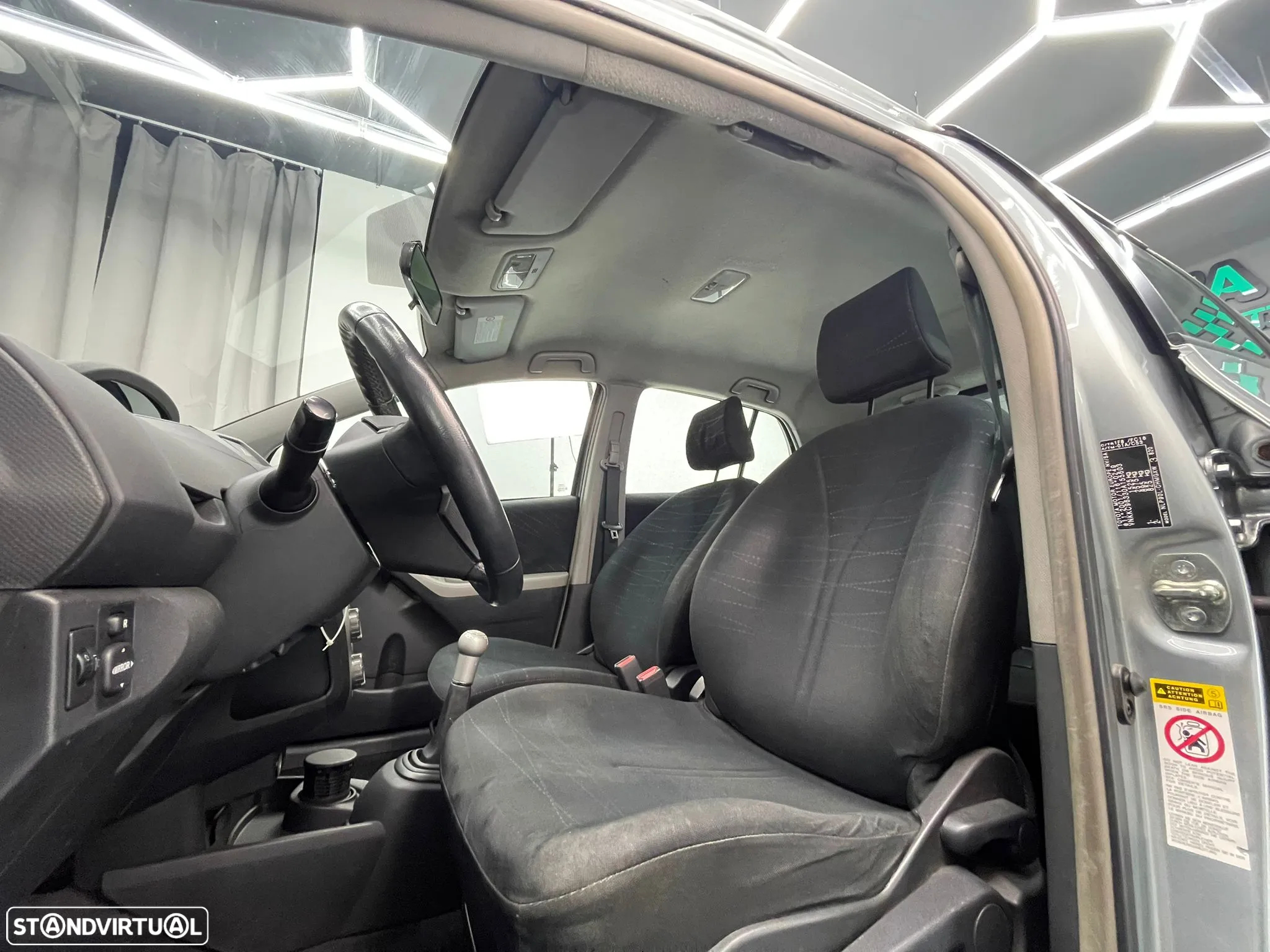 Toyota Yaris 1.4 D-4D AC - 16