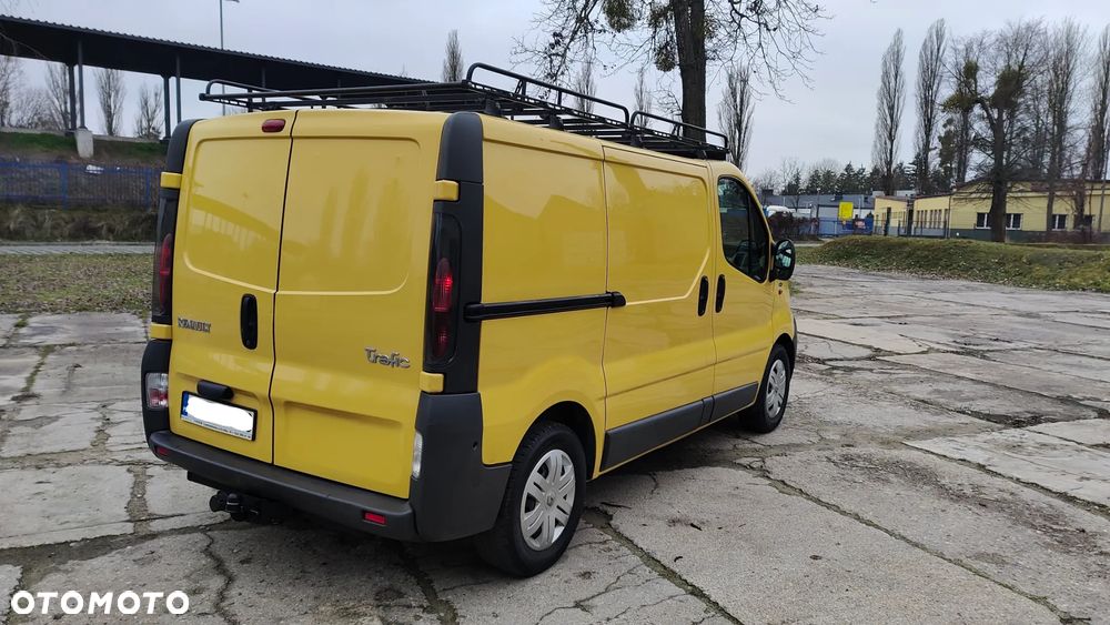 Renault Trafic - 23