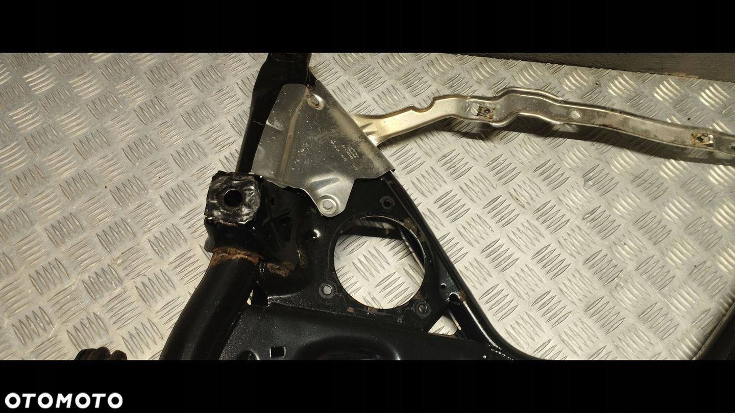 BMW F30 F31 WÓZEK SANKI PRZÓD STABILIZATOR - 14