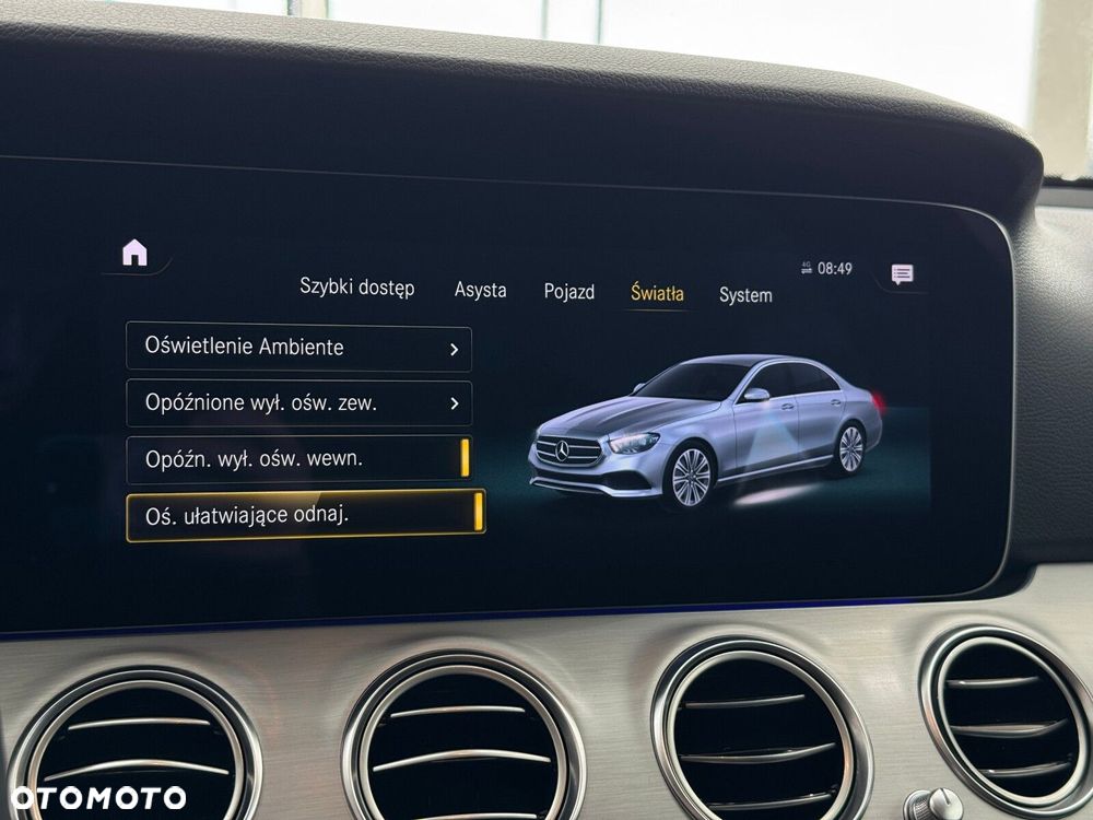 Mercedes-Benz Klasa E 220 d 4-Matic AMG/Avantgarde - 35