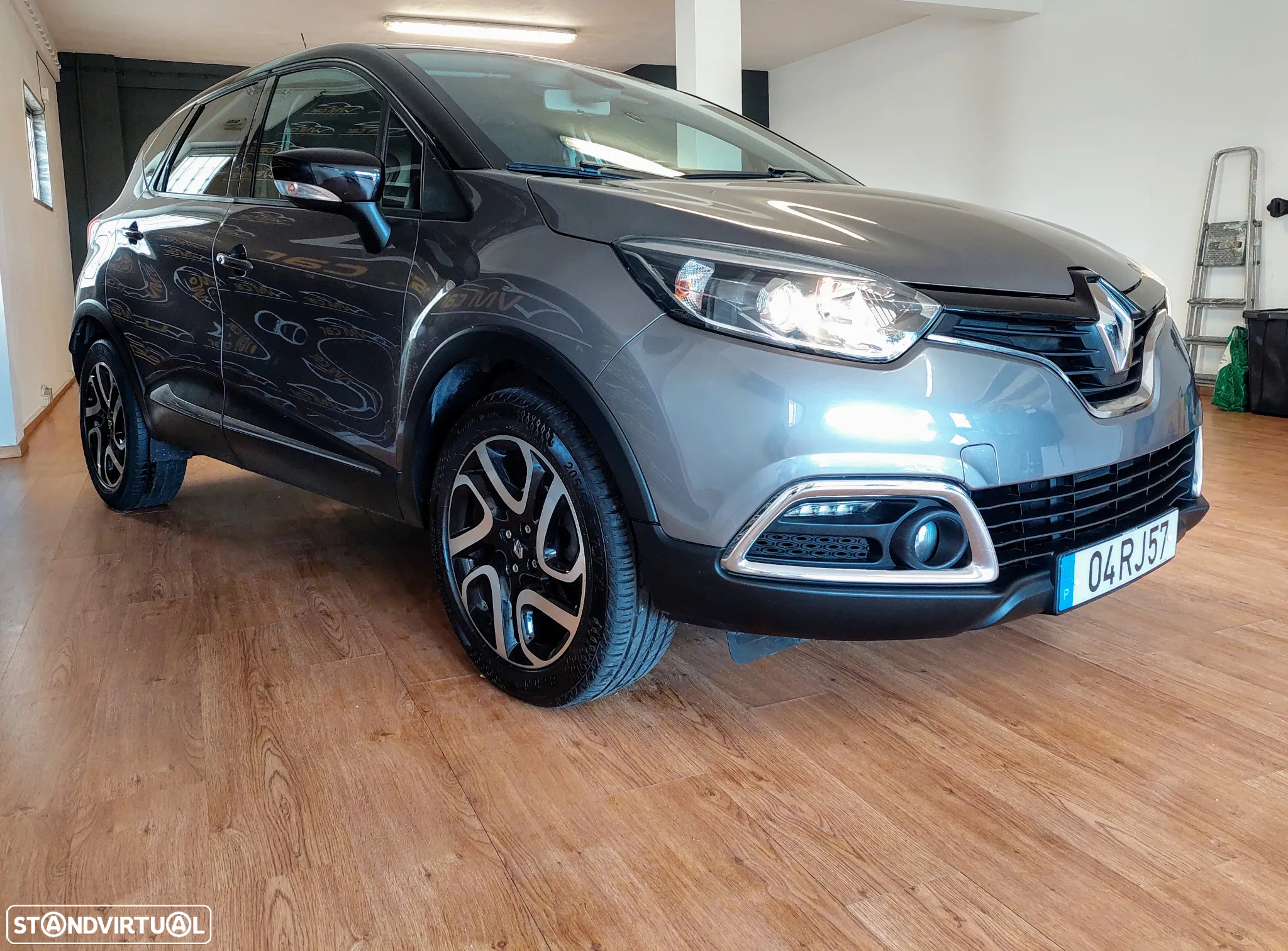 Renault Captur 0.9 TCE Exclusive - 17