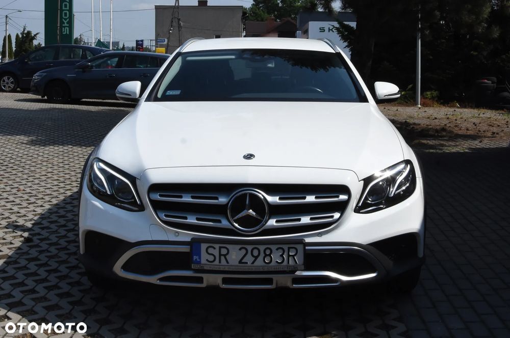 Mercedes-Benz Klasa E 220 d 4Matic All-Terrain 9G-TRONIC Avantgarde - 2