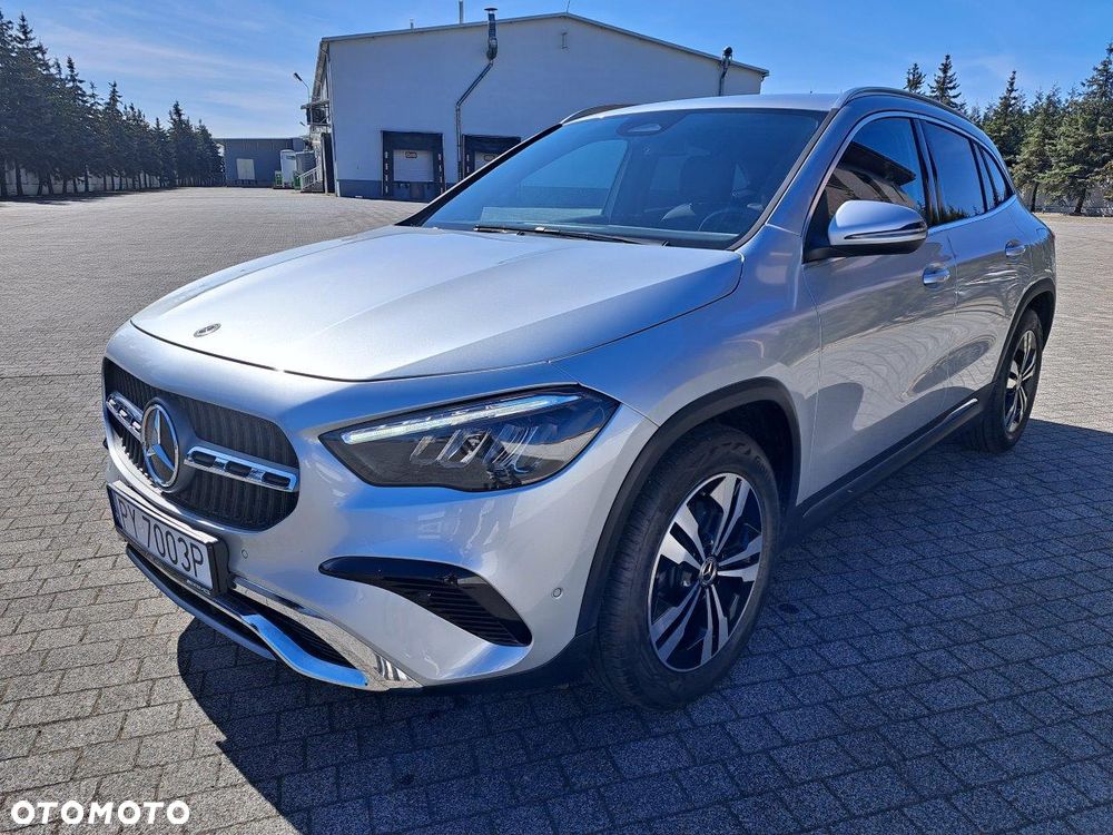 Mercedes-Benz GLA 180 d - 3