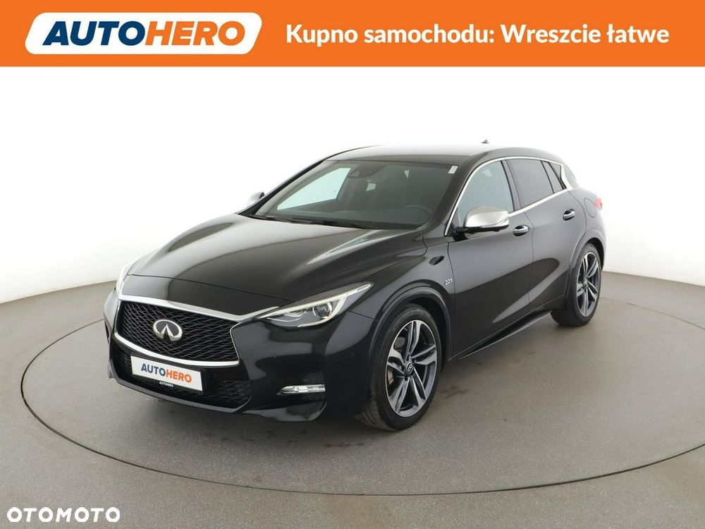 Infiniti Q30 2.0t DCT AWD Sport City Black - 2