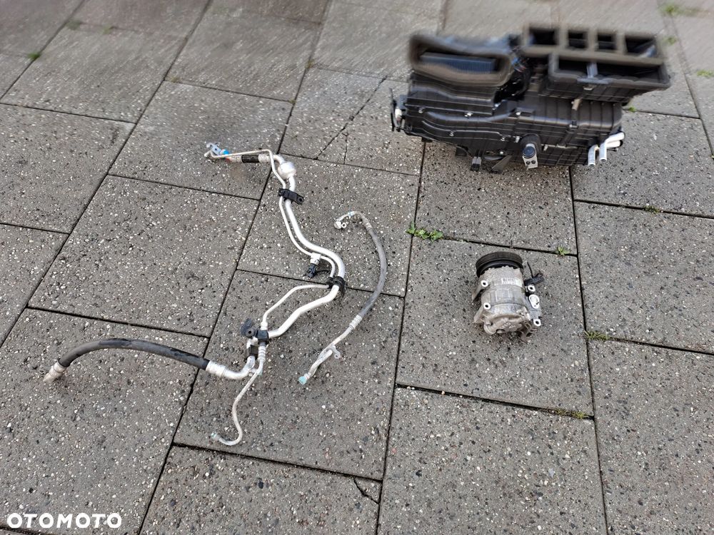 Kia Ceed 1.4 16V sprężarka kompresor klimatyzacji po przebiegu 46tys.km - 1