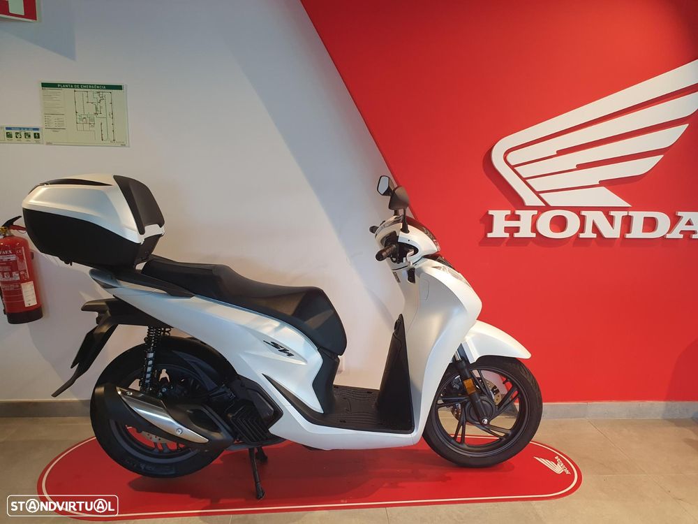 Honda SH 125 Top Case - 1