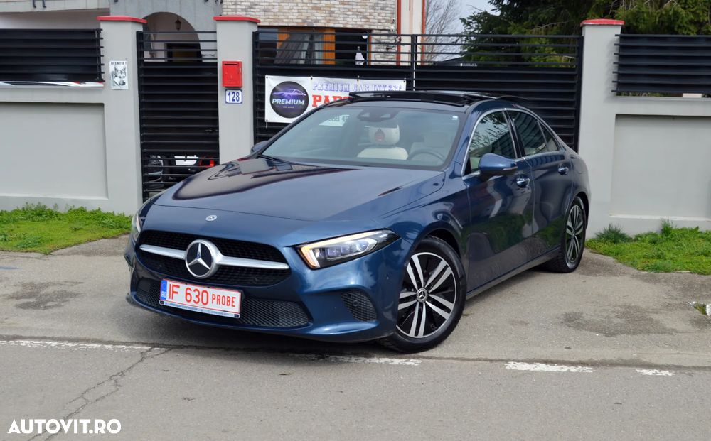 Mercedes-Benz A 180 Sedan 7G-DCT Lim. Special Edition - 1