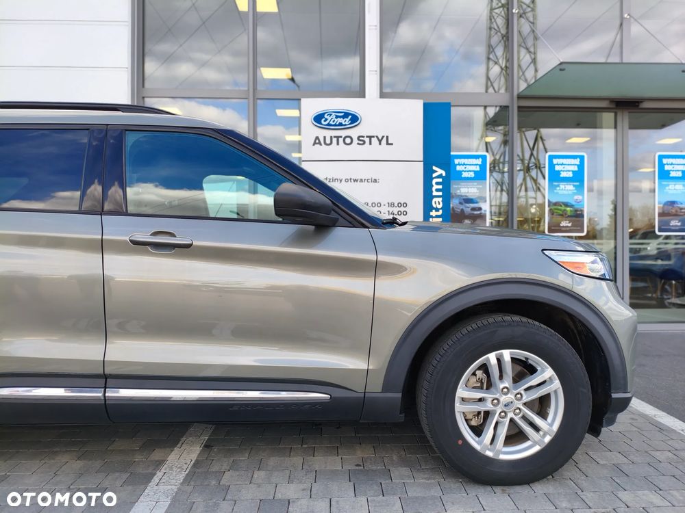 Ford Explorer - 41