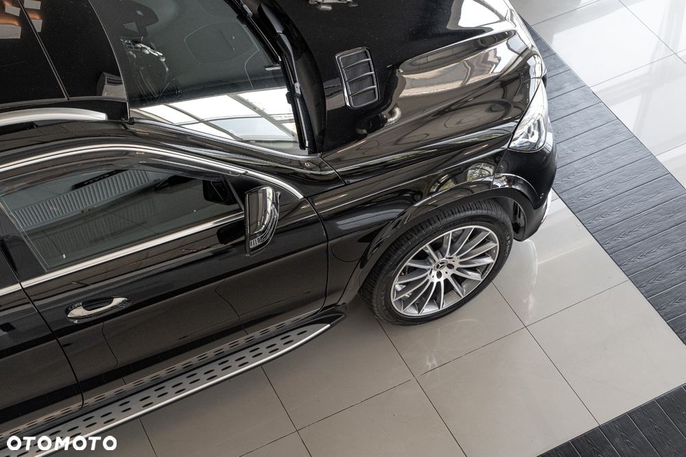 Mercedes-Benz GLS - 16