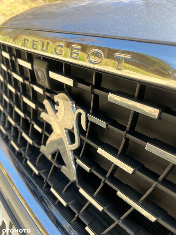 Peugeot 5008 1.6 BlueHDI Allure S&S EAT6 - 21