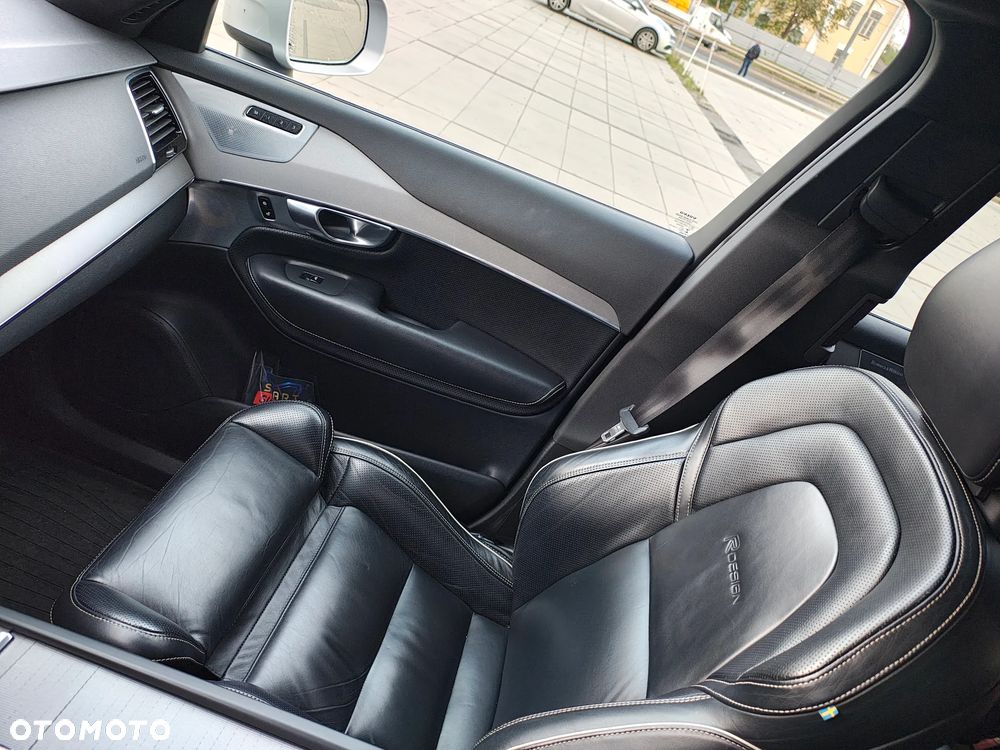 Volvo XC 90 D5 AWD R-Design 7os - 24