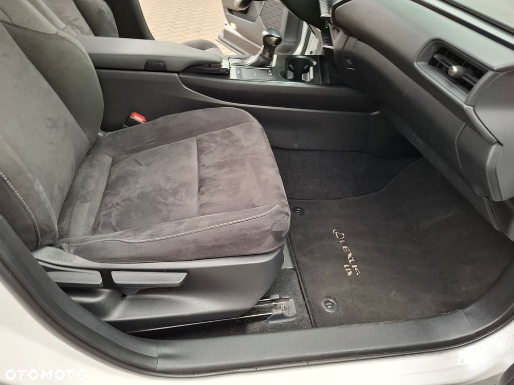 Lexus UX 200 Optimum 2WD - 22