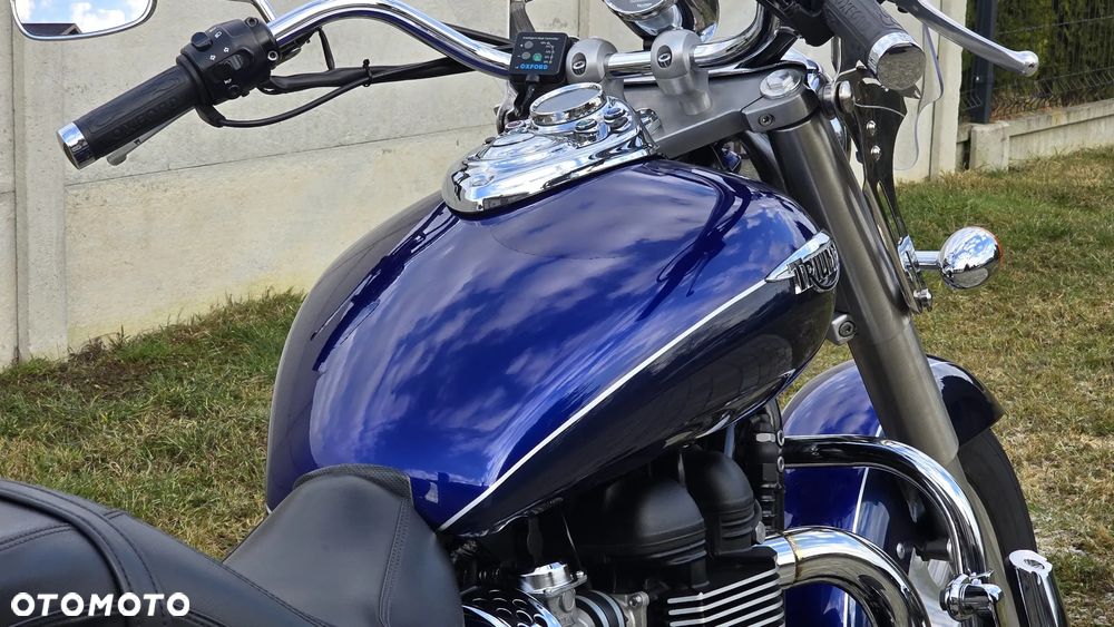 Triumph America - 32