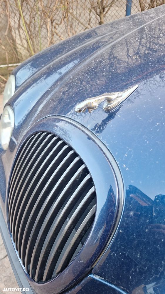 Jaguar S-Type - 11