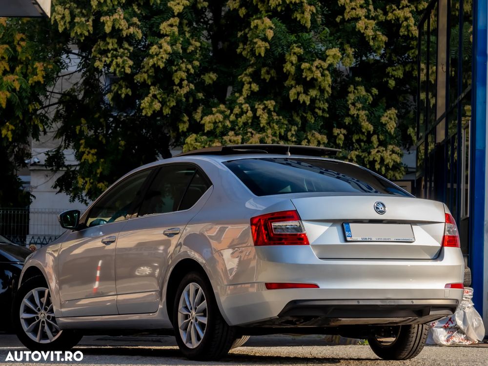 Skoda Octavia 1.6 TDI (Green tec) DSG Ambition - 4