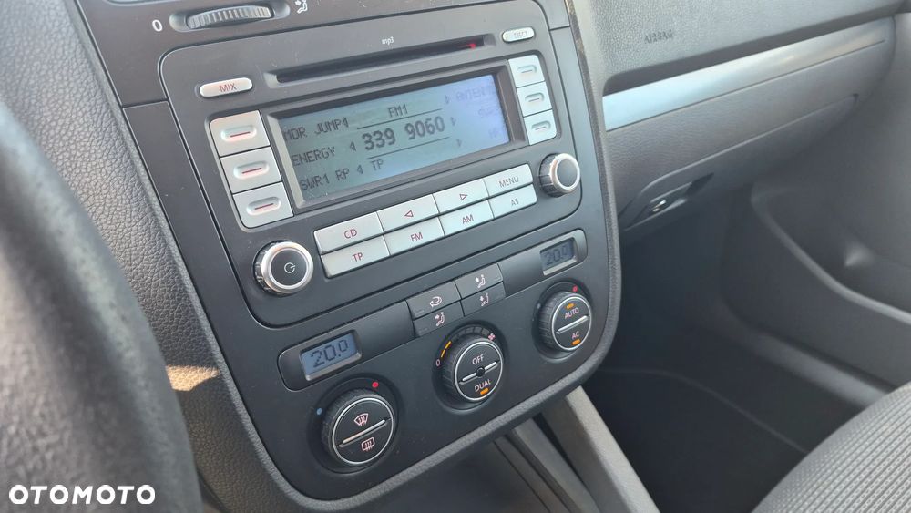 Volkswagen Golf 1.6 Team - 13