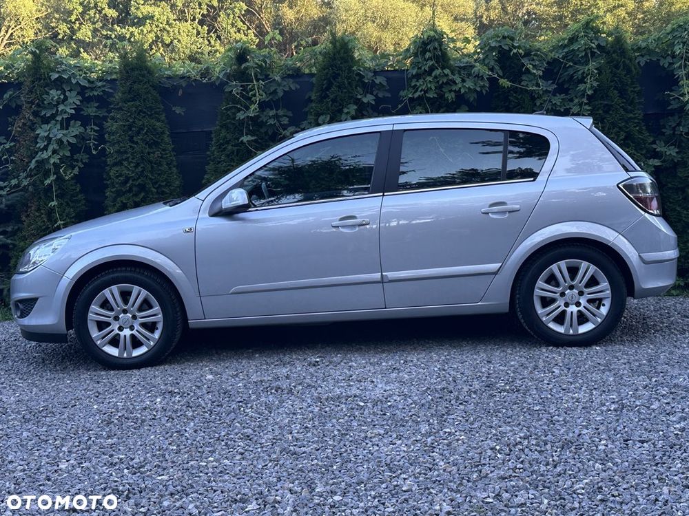 Opel Astra 1.6 Exklusiv - 13