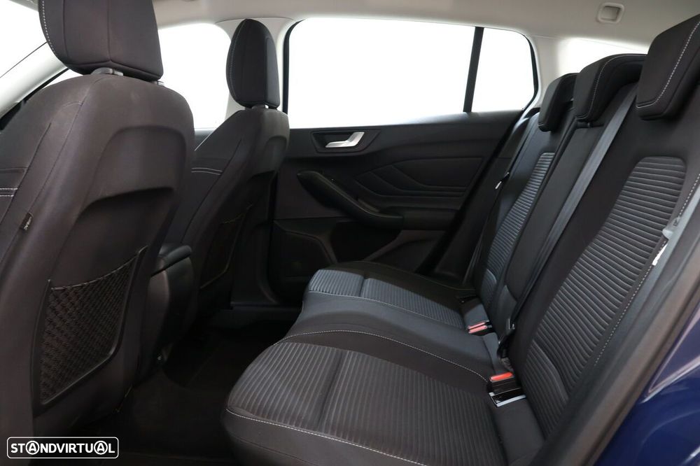 Ford Focus 1.5 TDCi EcoBlue Titanium - 10