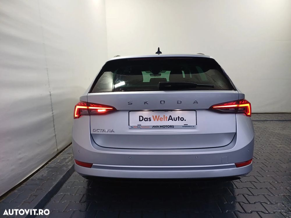 Skoda Octavia 2.0 TDI DSG Style - 32