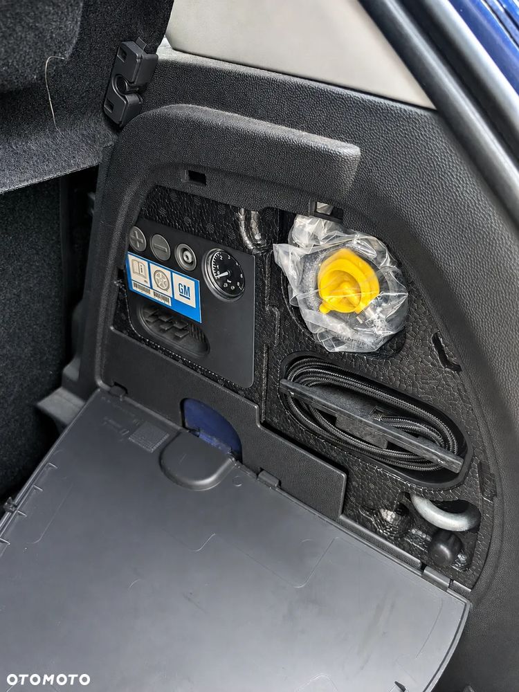 Opel Corsa 1.0 12V Essentia - 21