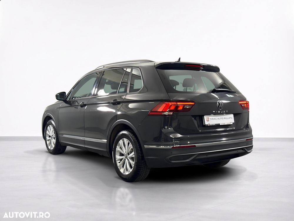 Volkswagen Tiguan - 4