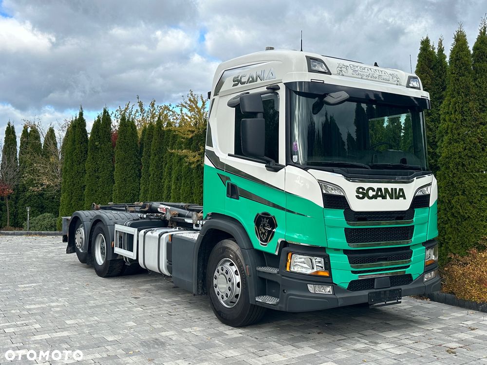Scania / G450 / 6X2 / HAKOWIEC / HYVA 22.60.SK  / Oś-SKRĘTNA-PODNOSZONA / - 6