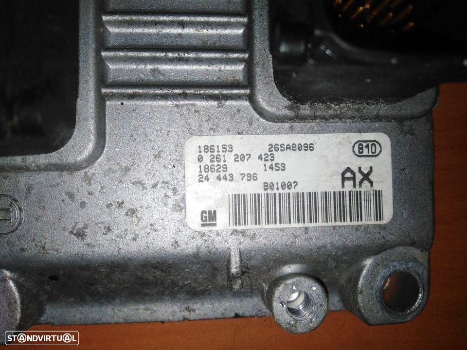 Centralina do Motor Opel 1.2i Ref.: 0261207423 / 24443796 - 2