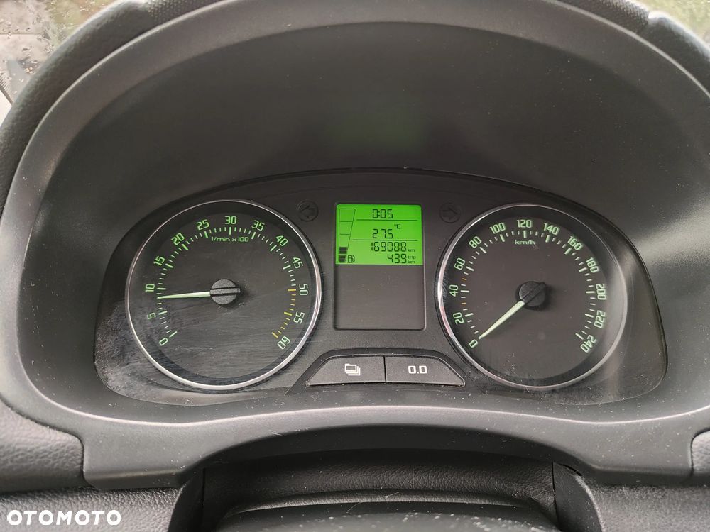 Skoda Roomster 1.6 TDI DPF Elegance PLUS EDITION - 19
