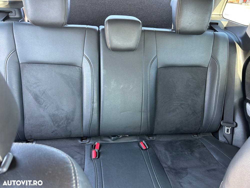 Suzuki Vitara 1.6 DDIS 4X4 Luxus Aut. - 17