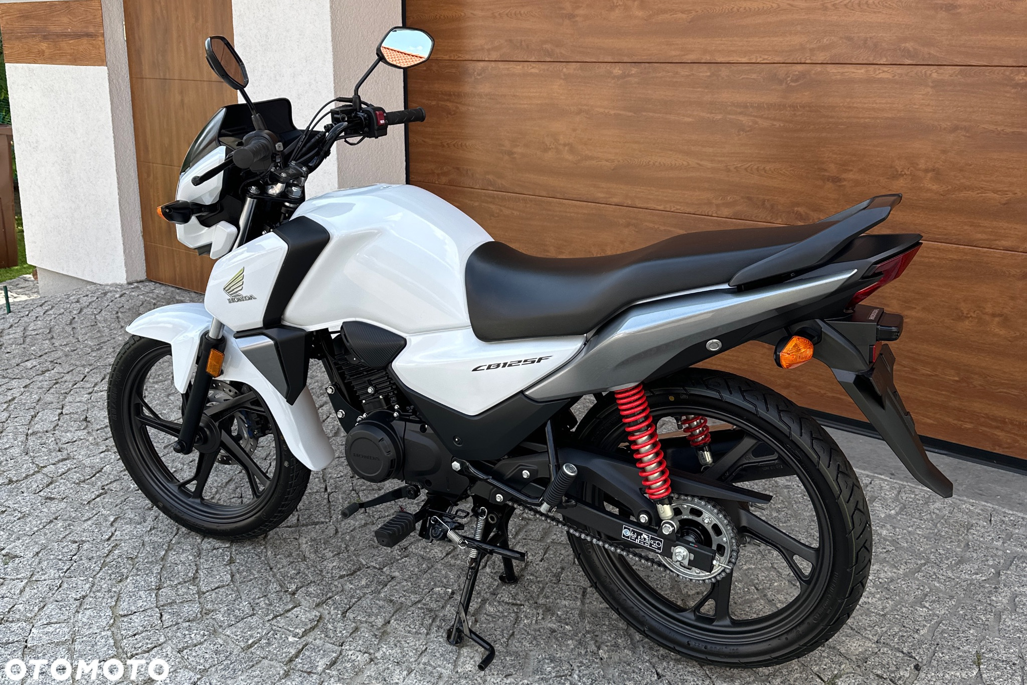 Honda CBF - 14