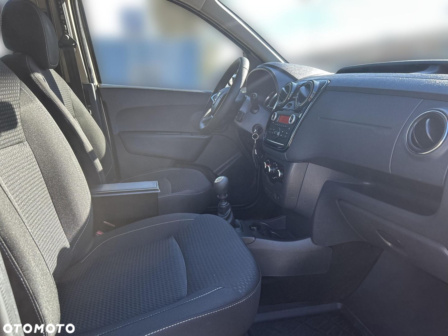 Dacia Dokker 1.3 TCe Laureate - 12