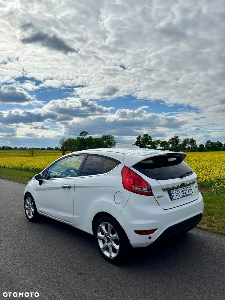 Ford Fiesta 1.6 TDCi Titanium - 14