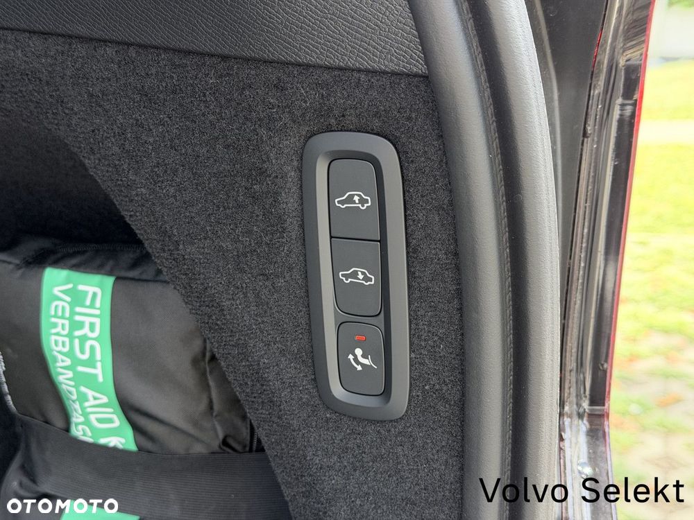 Volvo XC 90 - 12